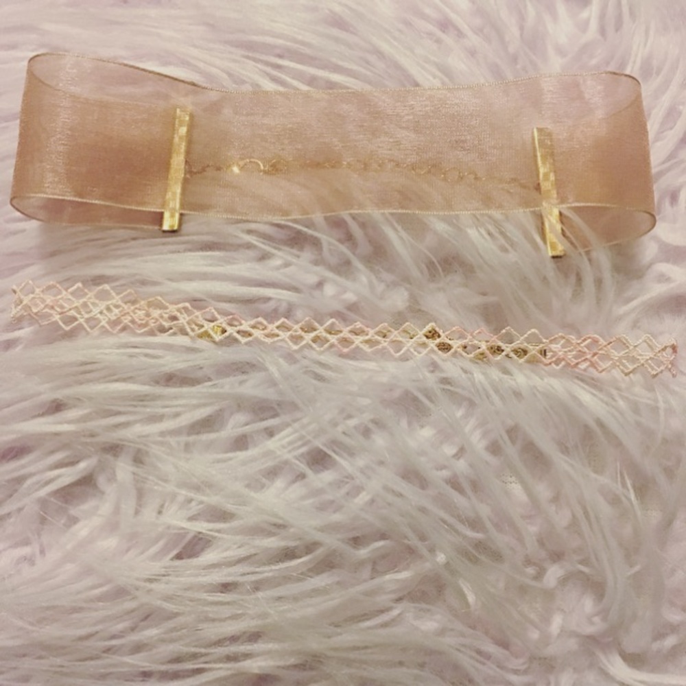Pink Chocker Set